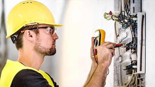 NR-10: Segurança em Instalações e Serviços em Eletricidade